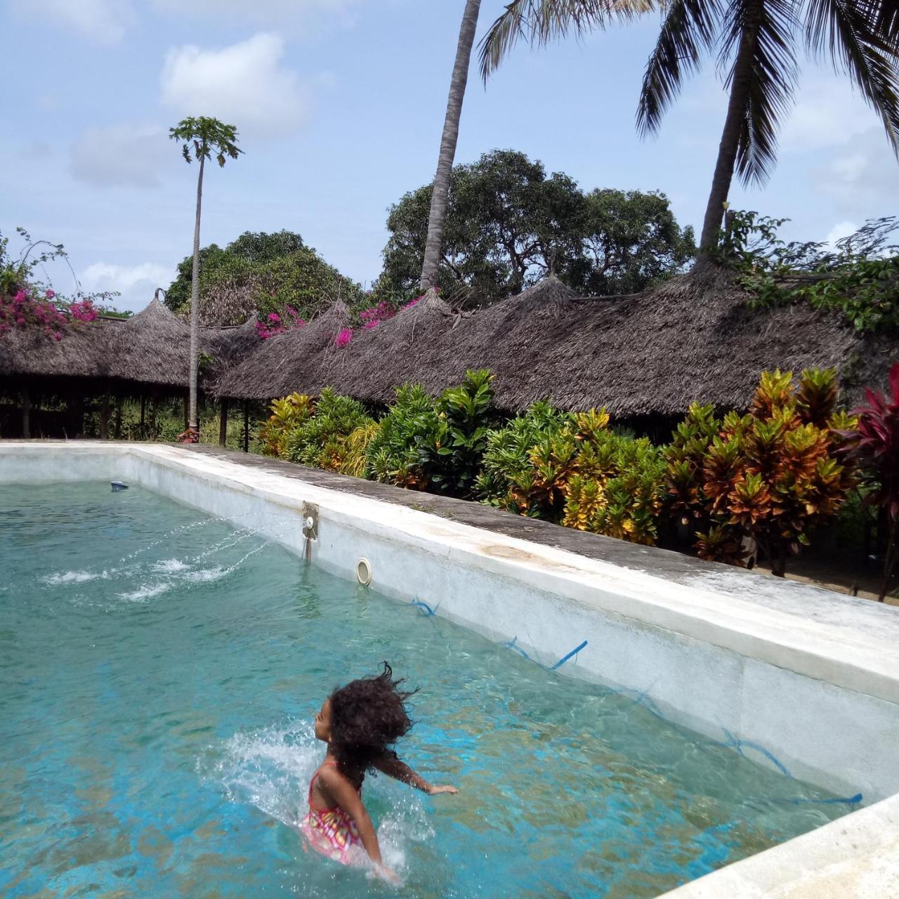 Travellers Inn Resort Malindi Kijiwetanga Exterior foto
