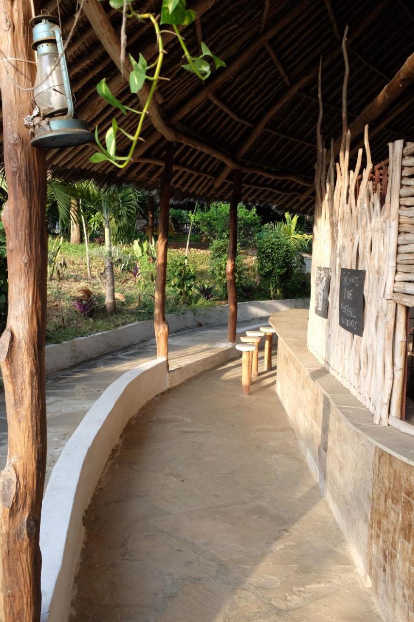 Travellers Inn Resort Malindi Kijiwetanga Exterior foto